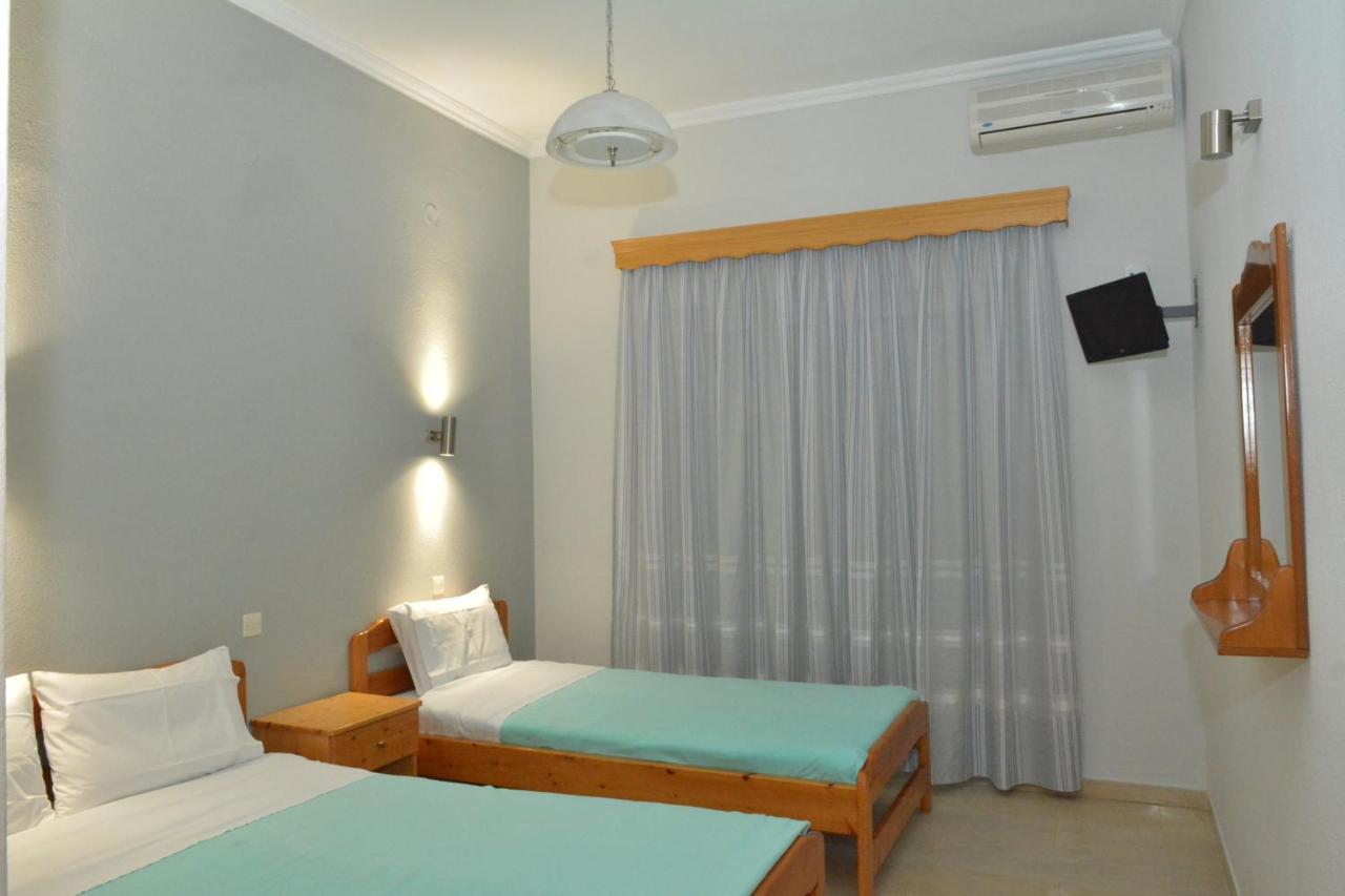 ניי פורי Hotel Filoxenia מראה חיצוני תמונה