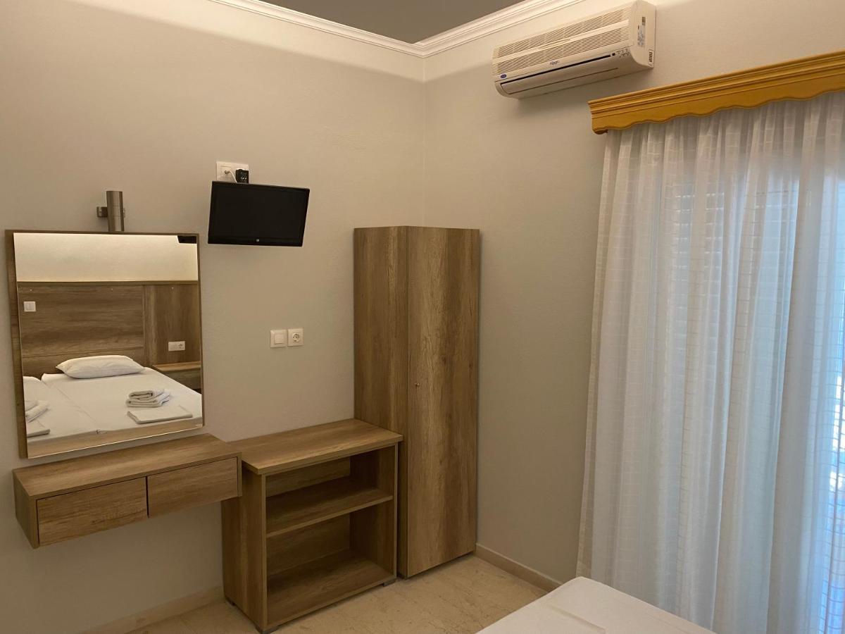 ניי פורי Hotel Filoxenia מראה חיצוני תמונה