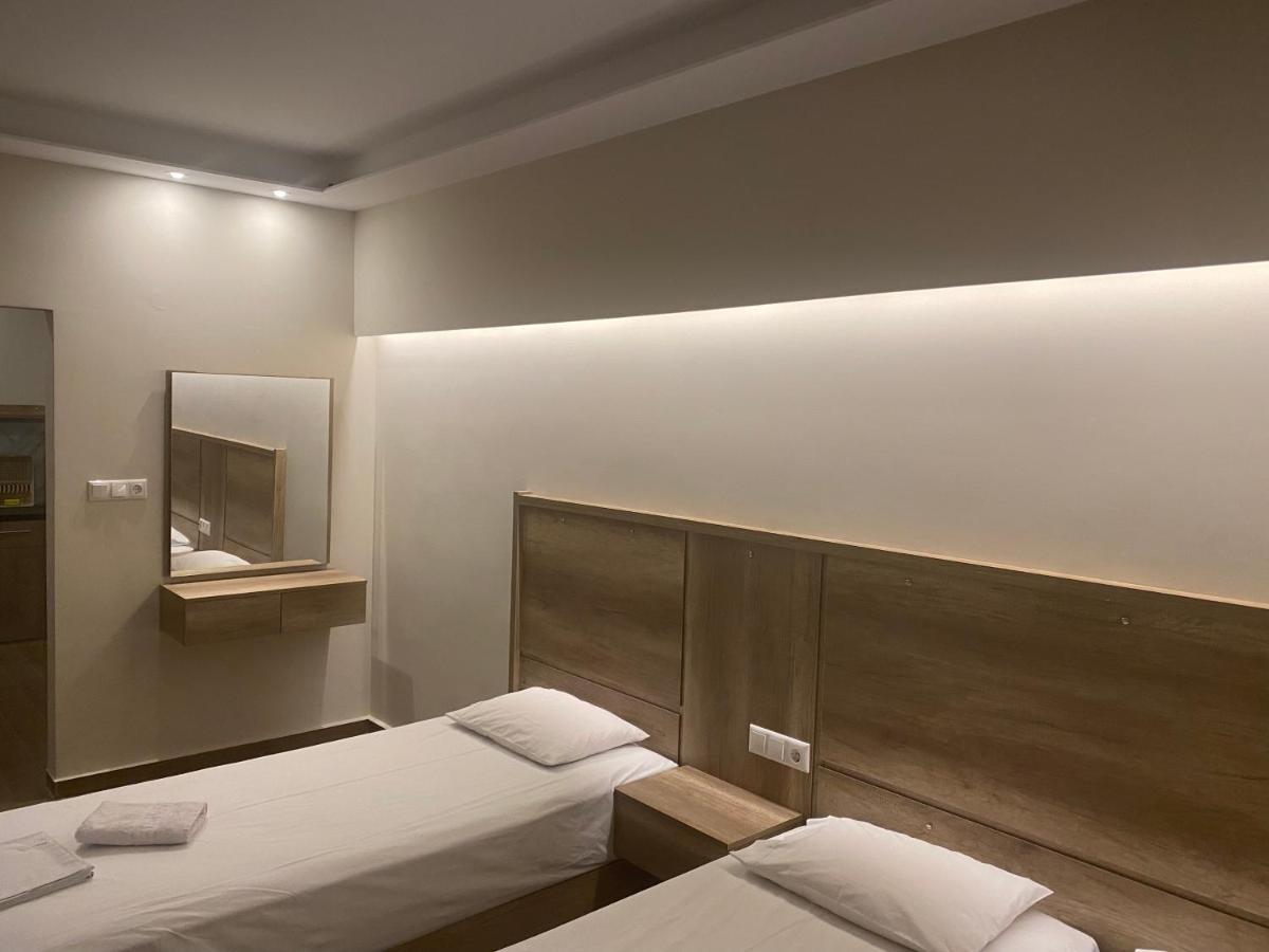 ניי פורי Hotel Filoxenia מראה חיצוני תמונה