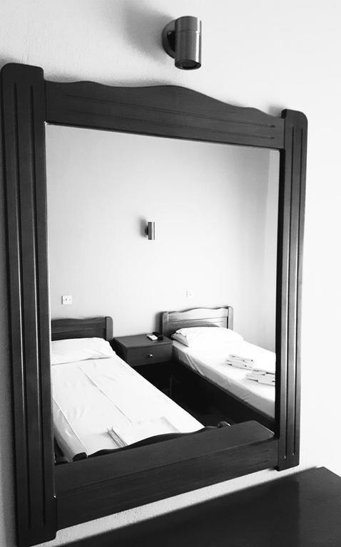 ניי פורי Hotel Filoxenia מראה חיצוני תמונה
