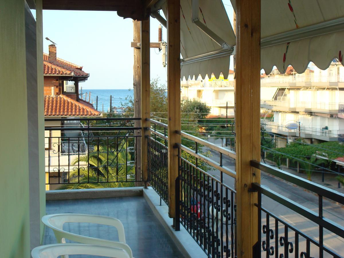ניי פורי Hotel Filoxenia מראה חיצוני תמונה